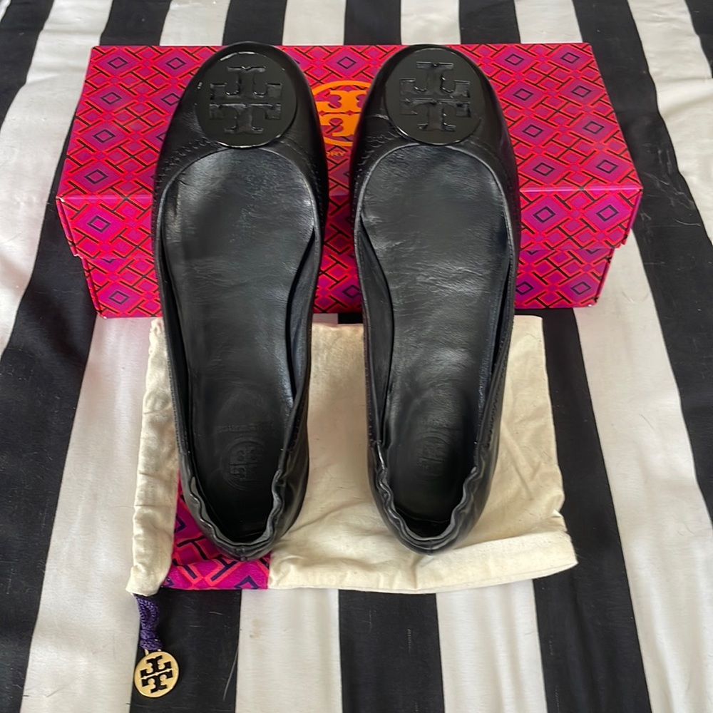 Tory Burch Minnie Travel Ballet w/Logo in Black Soft Nappa Leather